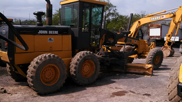 Renta de Motoniveladora John Deere 770B en Durango